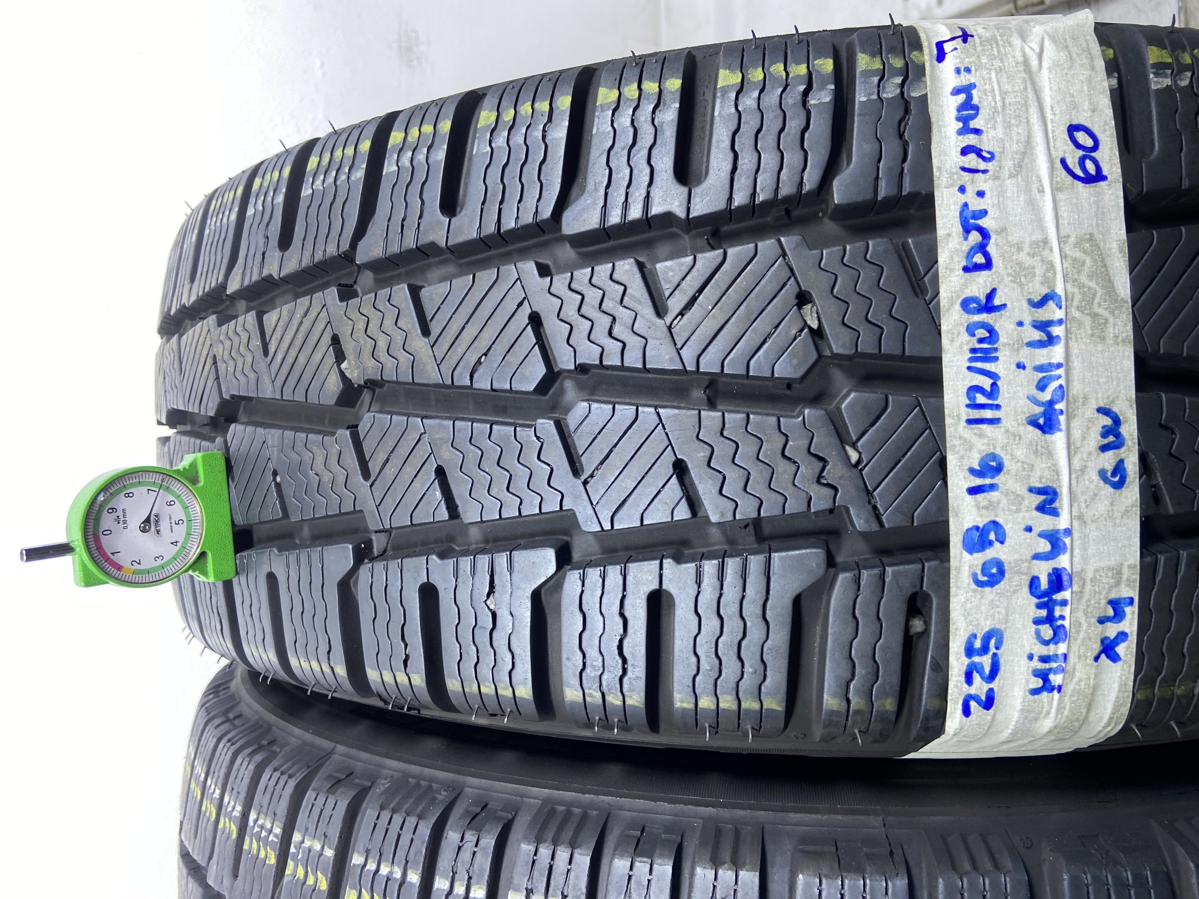 MICHELIN AGILIS 225/65 R16 112R ESTIVA