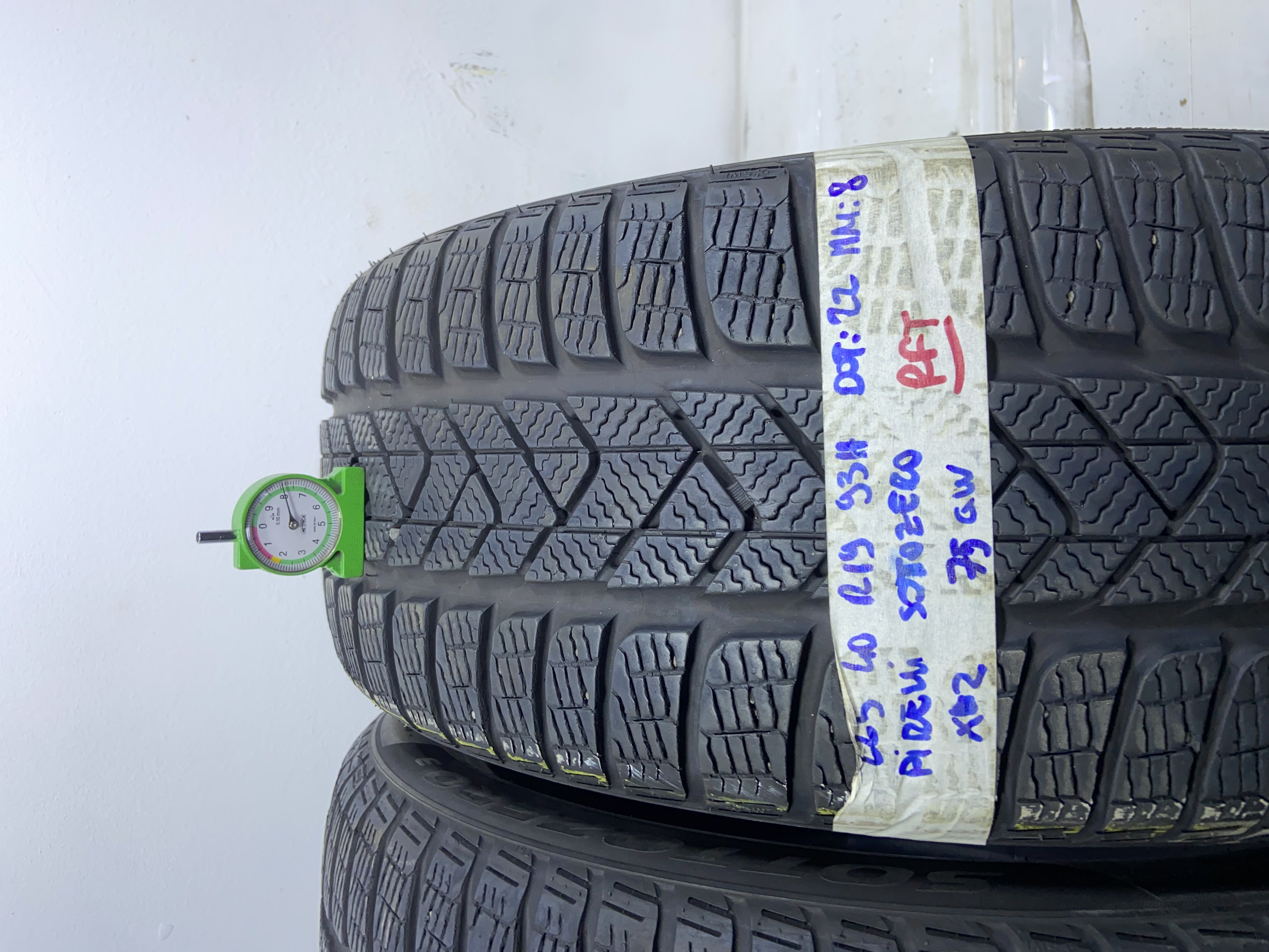 PIRELLI SOTTOZERO 225/40 R19 93H INVERNALE