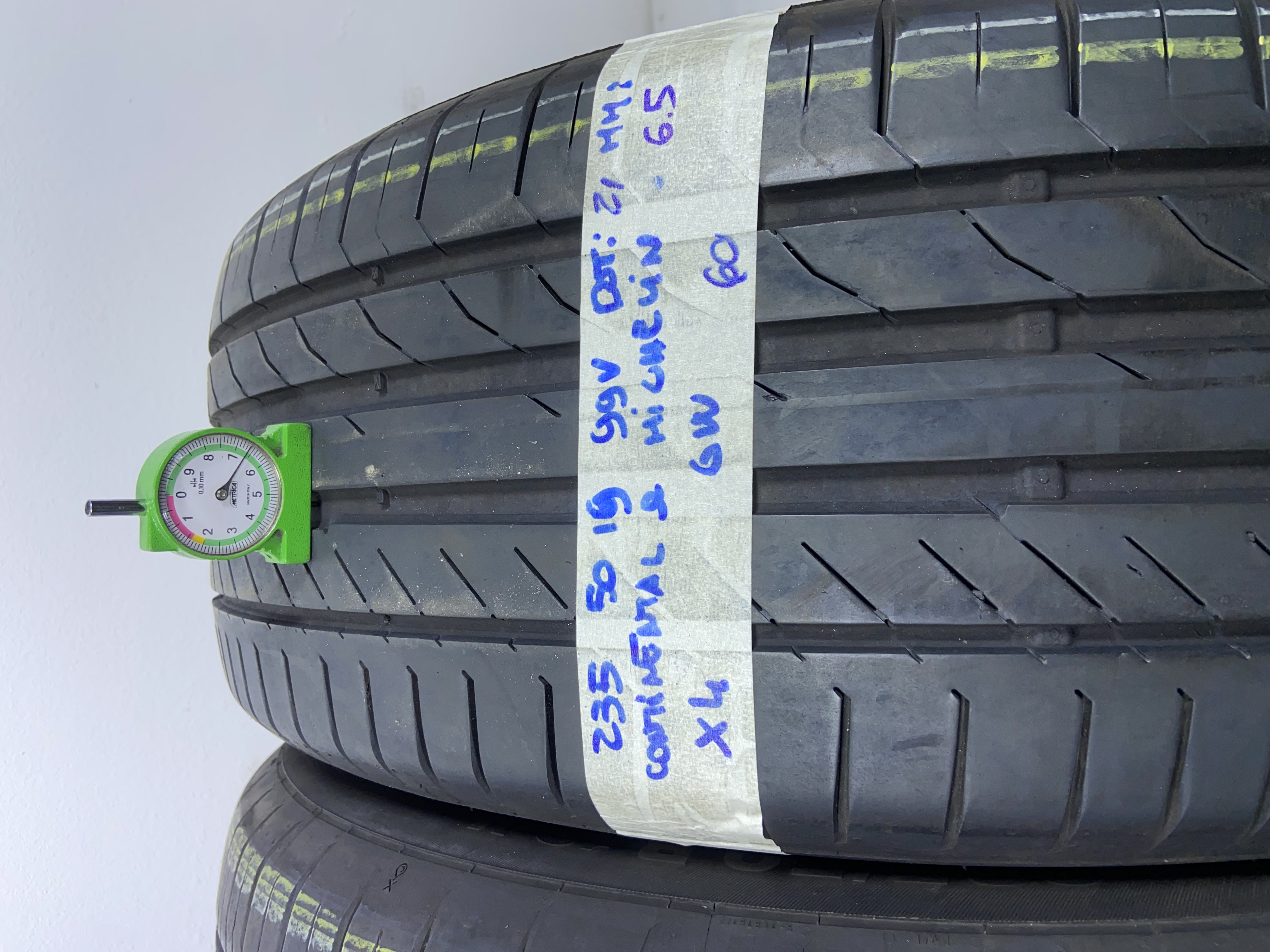 CONTINENTAL MICHELIN 235/50 R19 99V ESTIVA