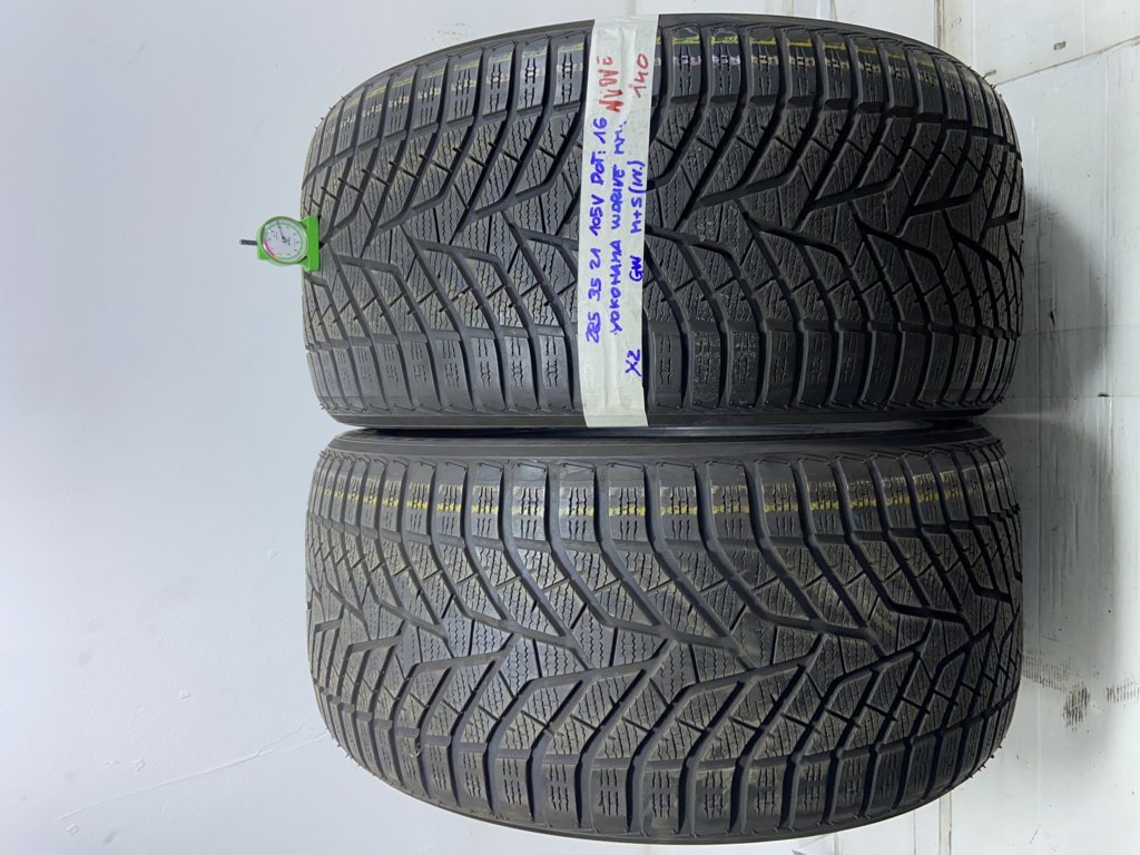 YOKOHAMA drive 285/35 R21 105V INVERNALE