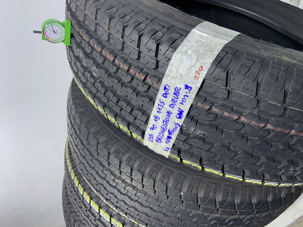 BRIDGESTONE DUELER 255/70 R18 113S INVERNALE