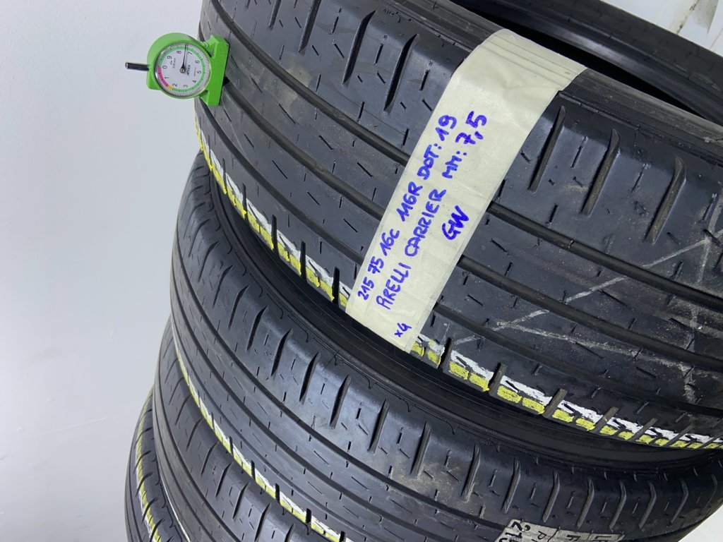 PIRELLI CARRIER 215/75 R16 116R ESTIVA