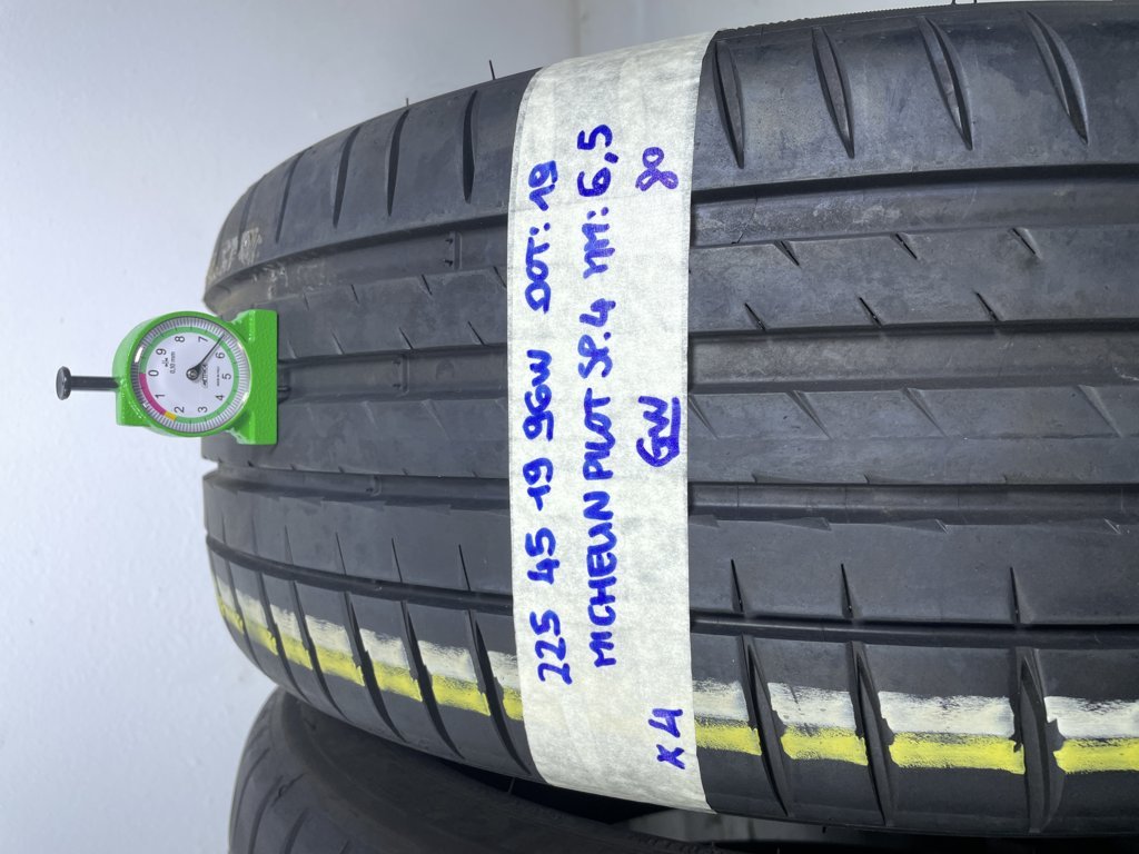 MICHELIN pilot sp4 225/45 R19 96W ESTIVA