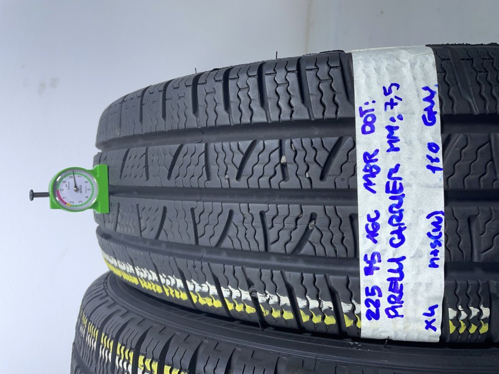 PIRELLI CARRIER 225/75 R16 115R INVERNALE