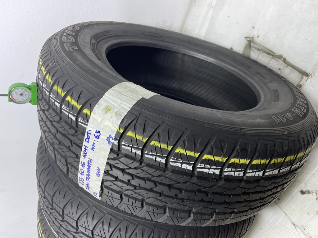 TOYO TraNPATH 235/60 R16 100H ESTIVA