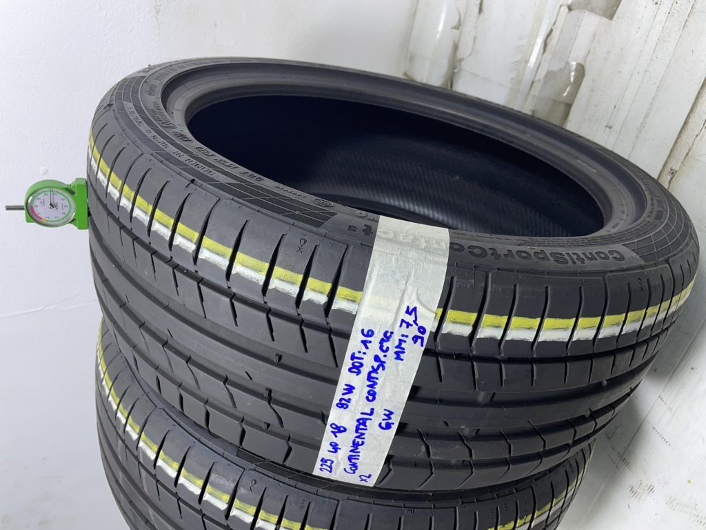 CONTINENTAL contact SP. 225/40 R18 82W ESTIVA