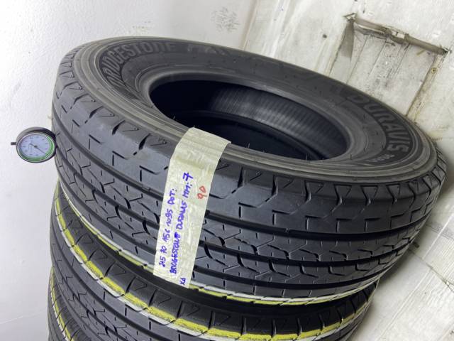 BRIDGESTONE DURAVIS 215/70 R15 109S ESTIVA