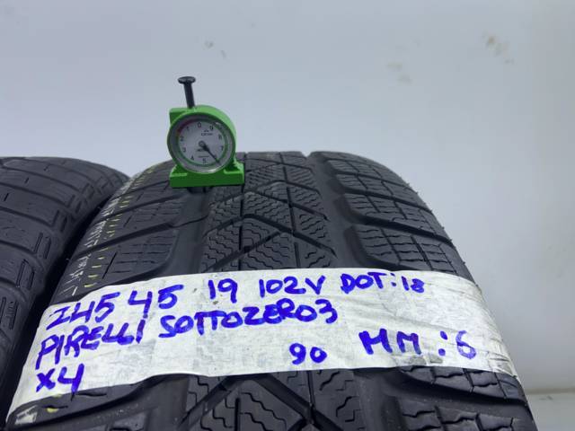 PIRELLI Sottozero 3 245/45 R19 102V INVERNALE