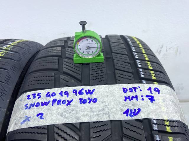TOYO Snow prox 235/40 R19 96W INVERNALE