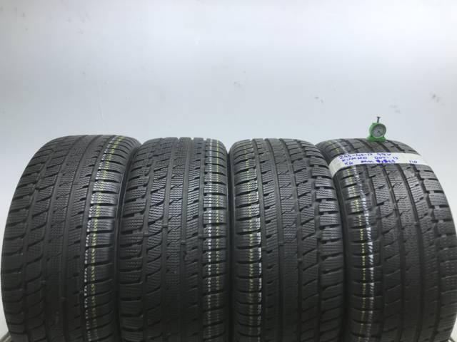 KUMHO Wnt 245/45 R17 99V INVERNALE