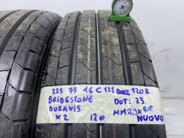 BRIDGESTONE DURAVIS 225/75 R16 121R ESTIVA