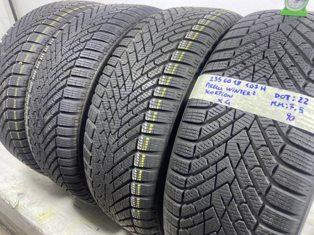 PIRELLI Winter Scorpion 235/60 R18 107H INVERNALE