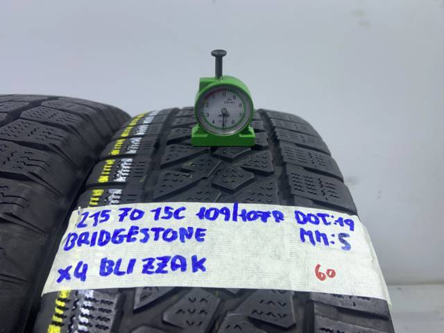 BRIDGESTONE Blizzak 215/70 R15 109R INVERNALE