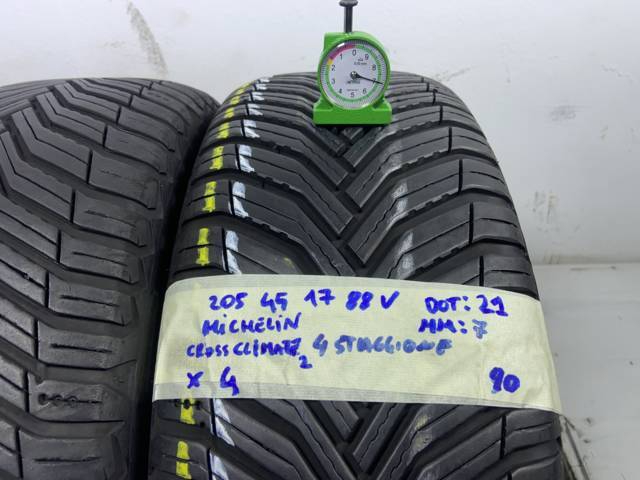 MICHELIN Cross Climate 205/45 R17 88V QUATTRO STAGIONI
