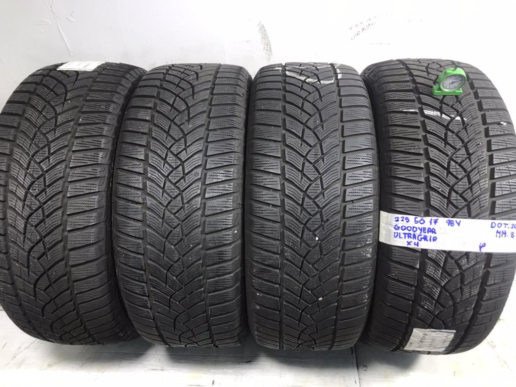 GOODYEAR Ultra Grip  225/50 R17 98V INVERNALE
