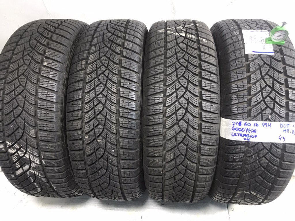 GOODYEAR Ultra Grip  215/60 R16 99H INVERNALE