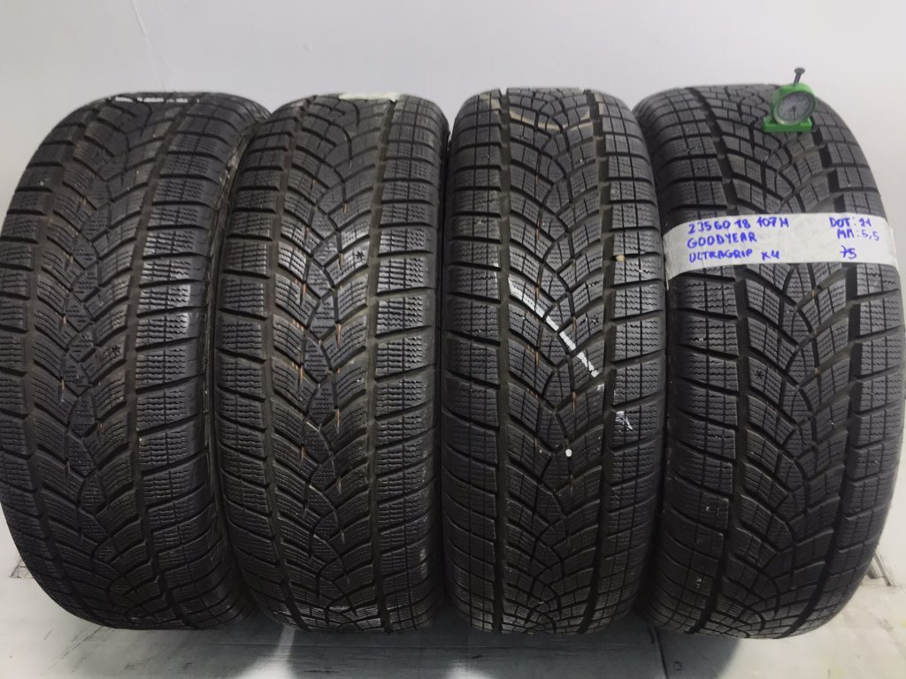 GOODYEAR Ultra Grip  235/60 R18 107H INVERNALE