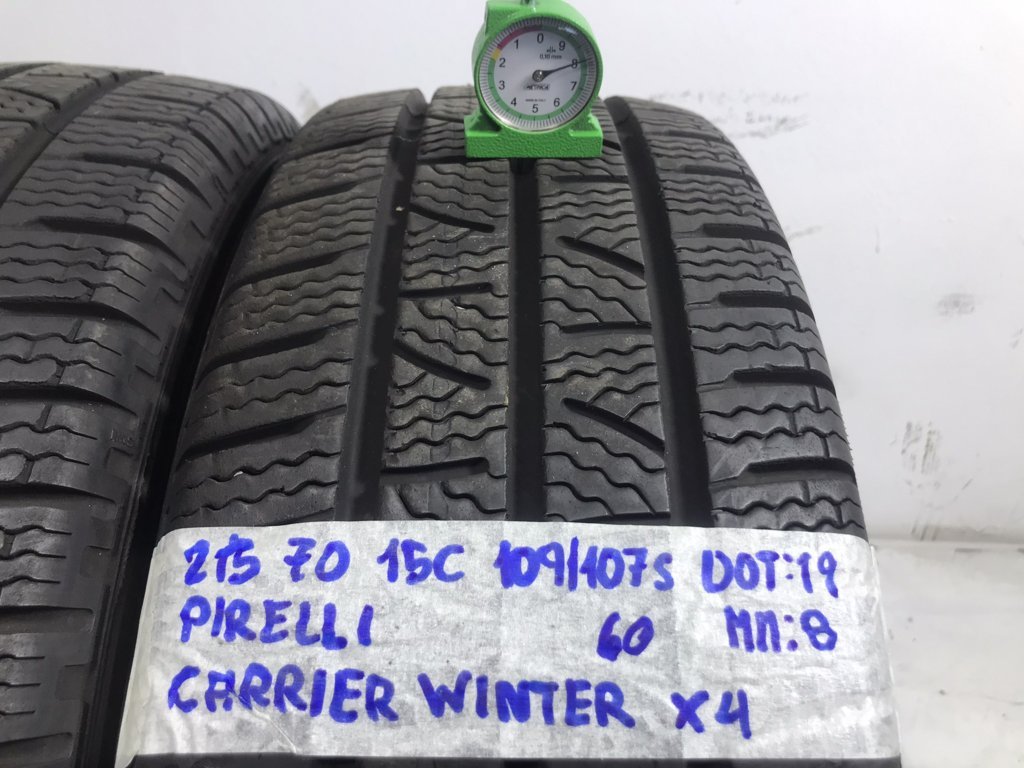PIRELLI Carrier 109/107S 215/70 R15 107S INVERNALE