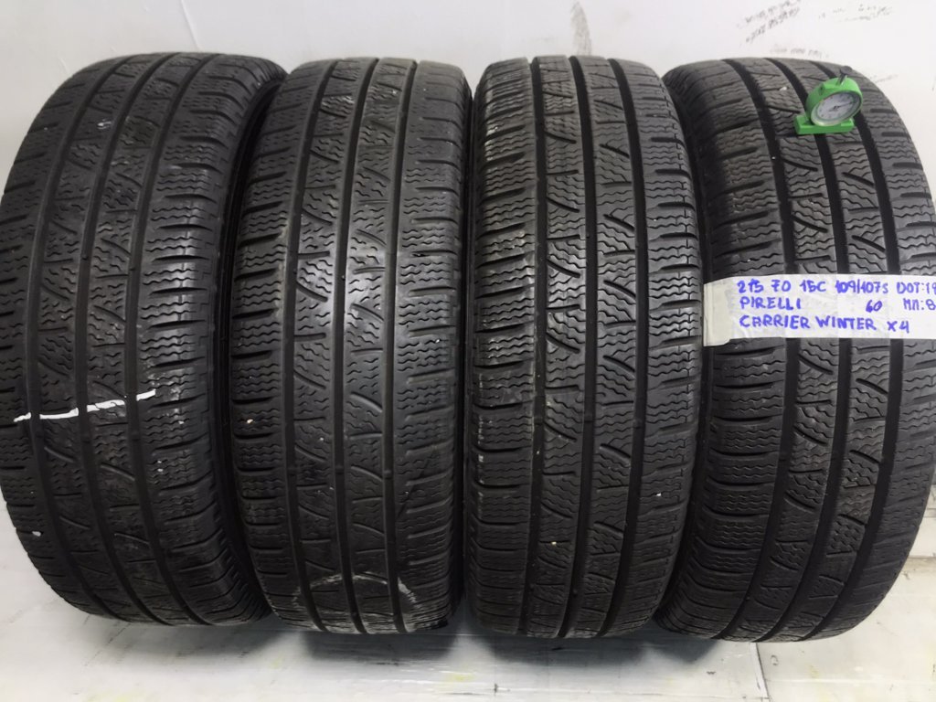PIRELLI Carrier 109/107S 215/70 R15 107S INVERNALE