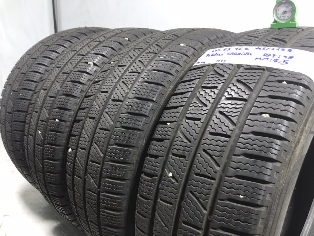 PIRELLI Carrier 235/65 R16 115R INVERNALE