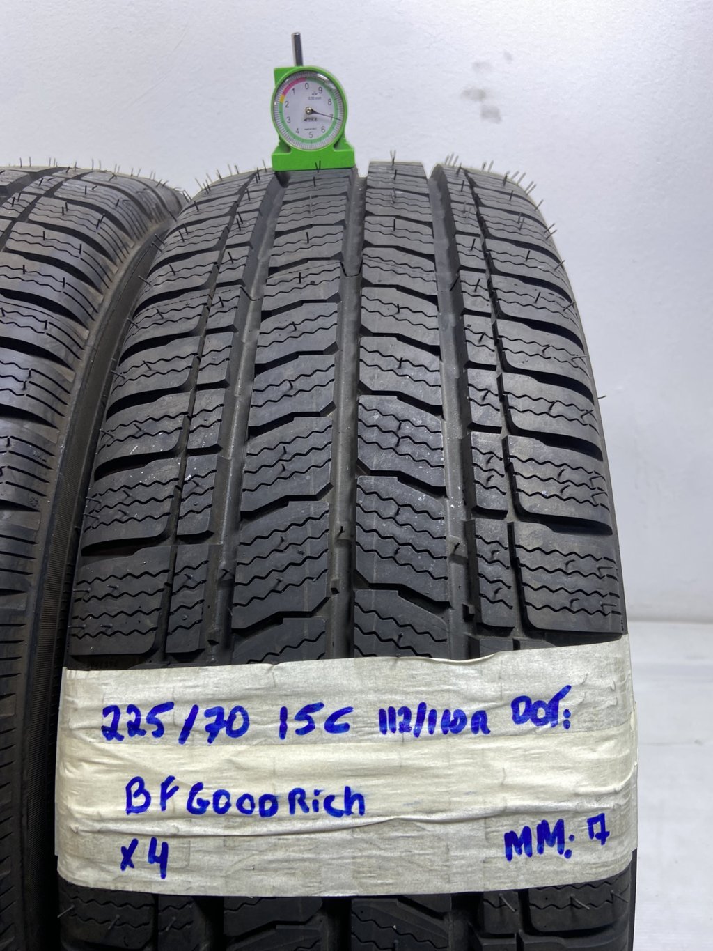  VARIE MARCHE furgone 225/70 R15 112R ESTIVA