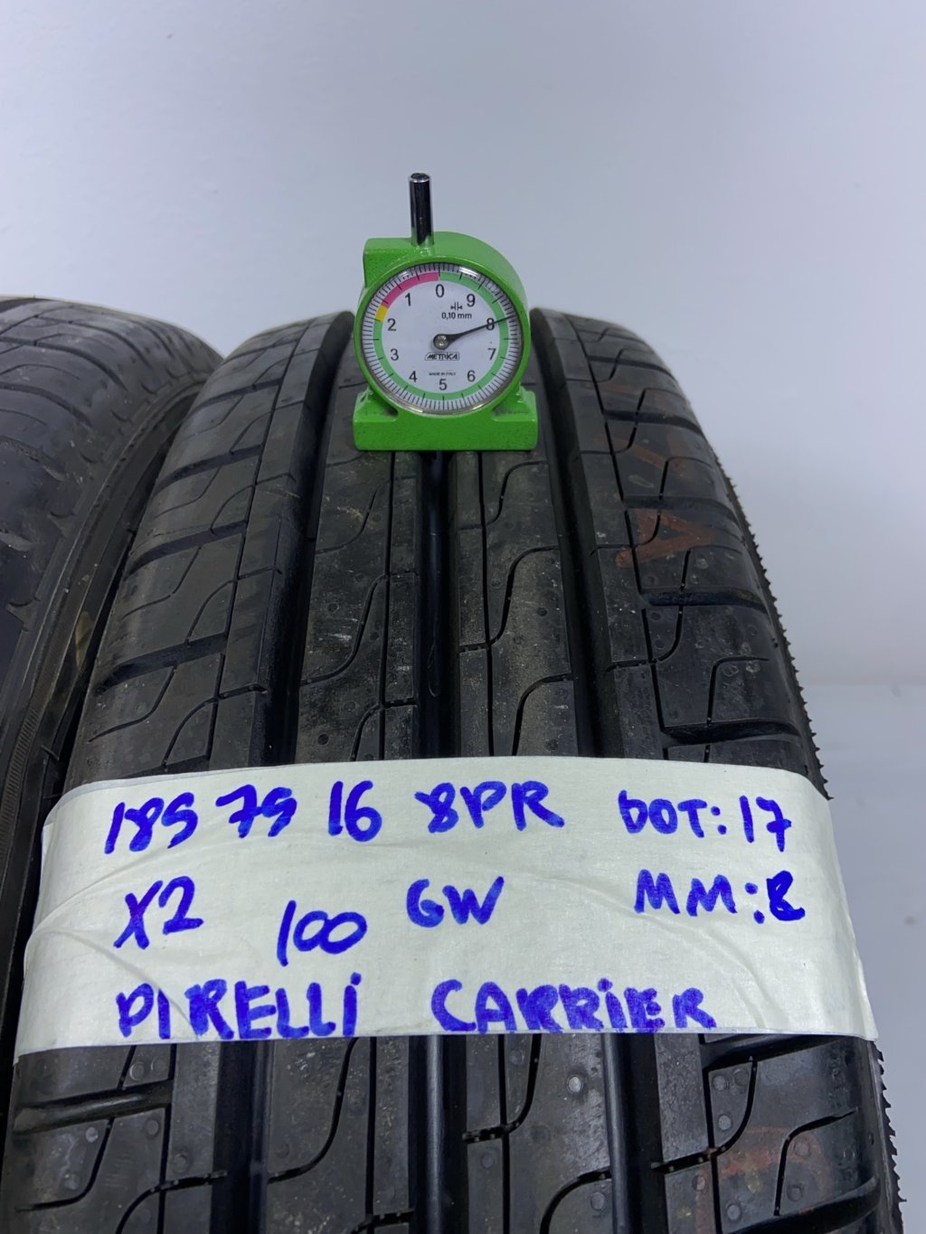 PIRELLI Carrier 185/75 R16 104R ESTIVA