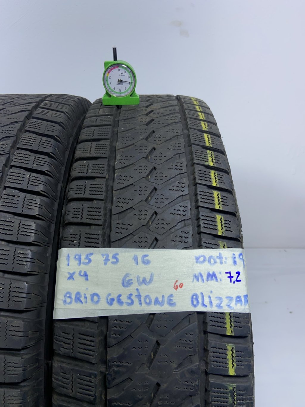 MICHELIN Agilis 195/75 R16 107R INVERNALE