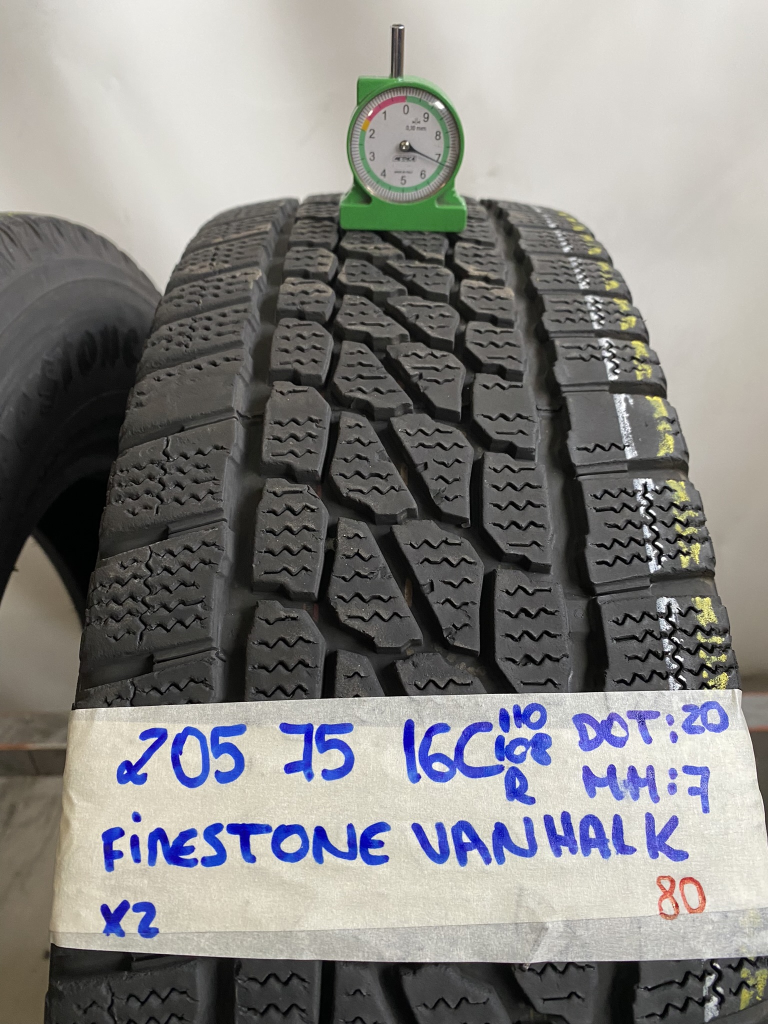MAXXIS Gislayed 205/75 R16 110R INVERNALE