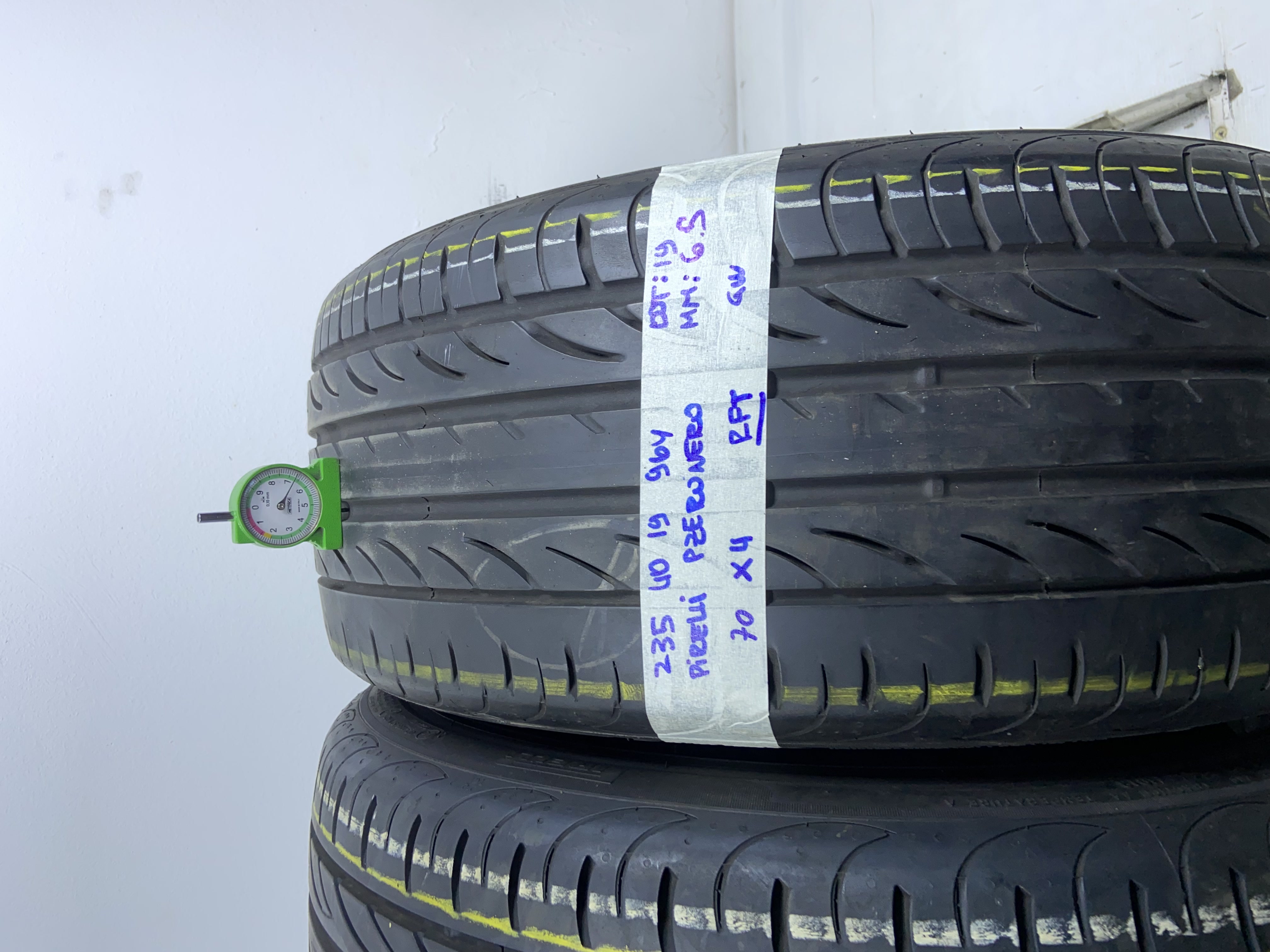  VARIE MARCHE 235/40 R19 96Y ESTIVA
