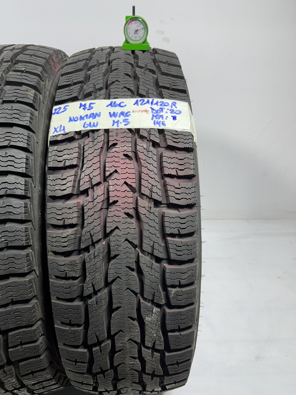 NOKIAN wrg 225/75 R16 121R QUATTRO STAGIONI