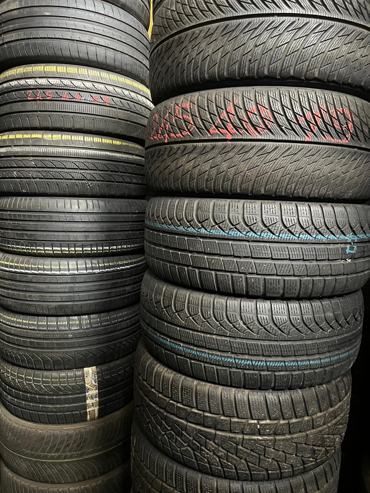  Pneumatici varie marche 245/40 R19 91V INVERNALE